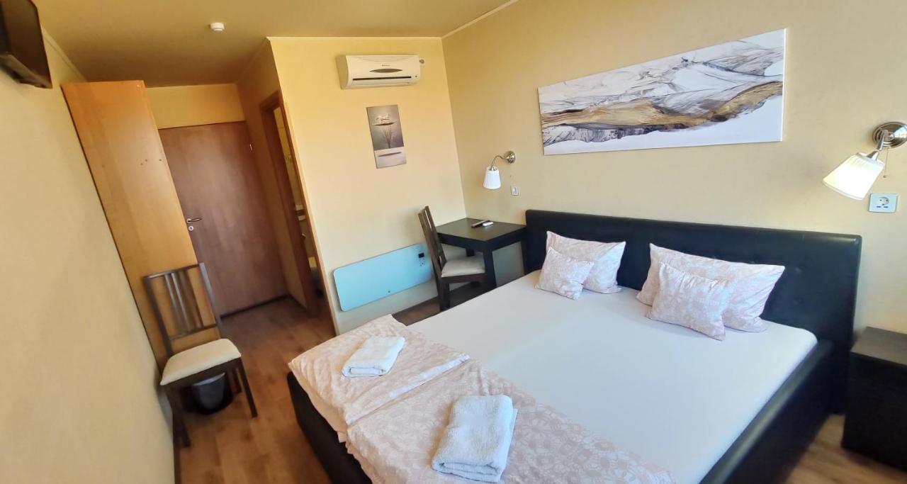 Silver Park Vendégház Hotel Berettyóújfalu Kültér fotó